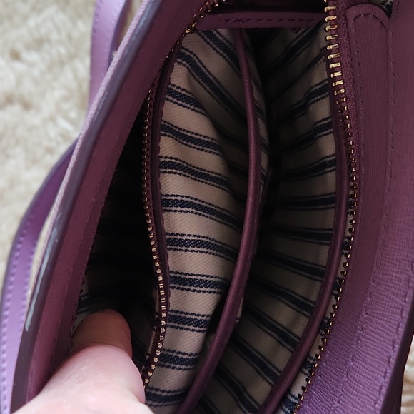 NWOT Dooney & Bourke Lavender Saffiano Leather Crossbody Bag ๐ - Picture 14 of 17